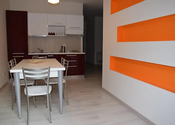 L'acero B&B 카스토